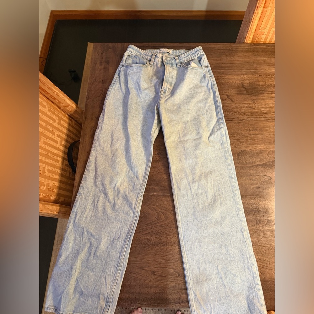 Abercrombie & Fitch Light Blue Straight Leg Jeans - Picture 4 of 4